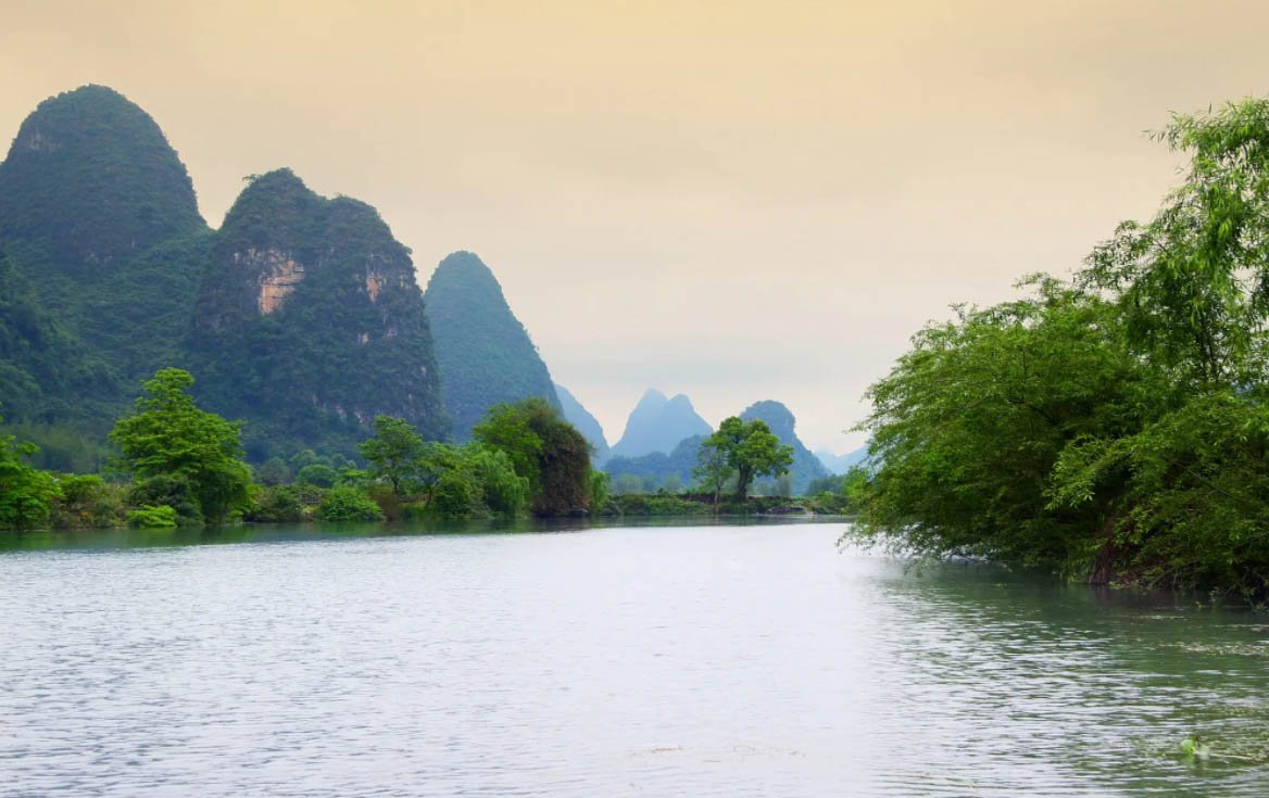 旅游景点哪里好玩：探寻绝美旅游景点的乐趣